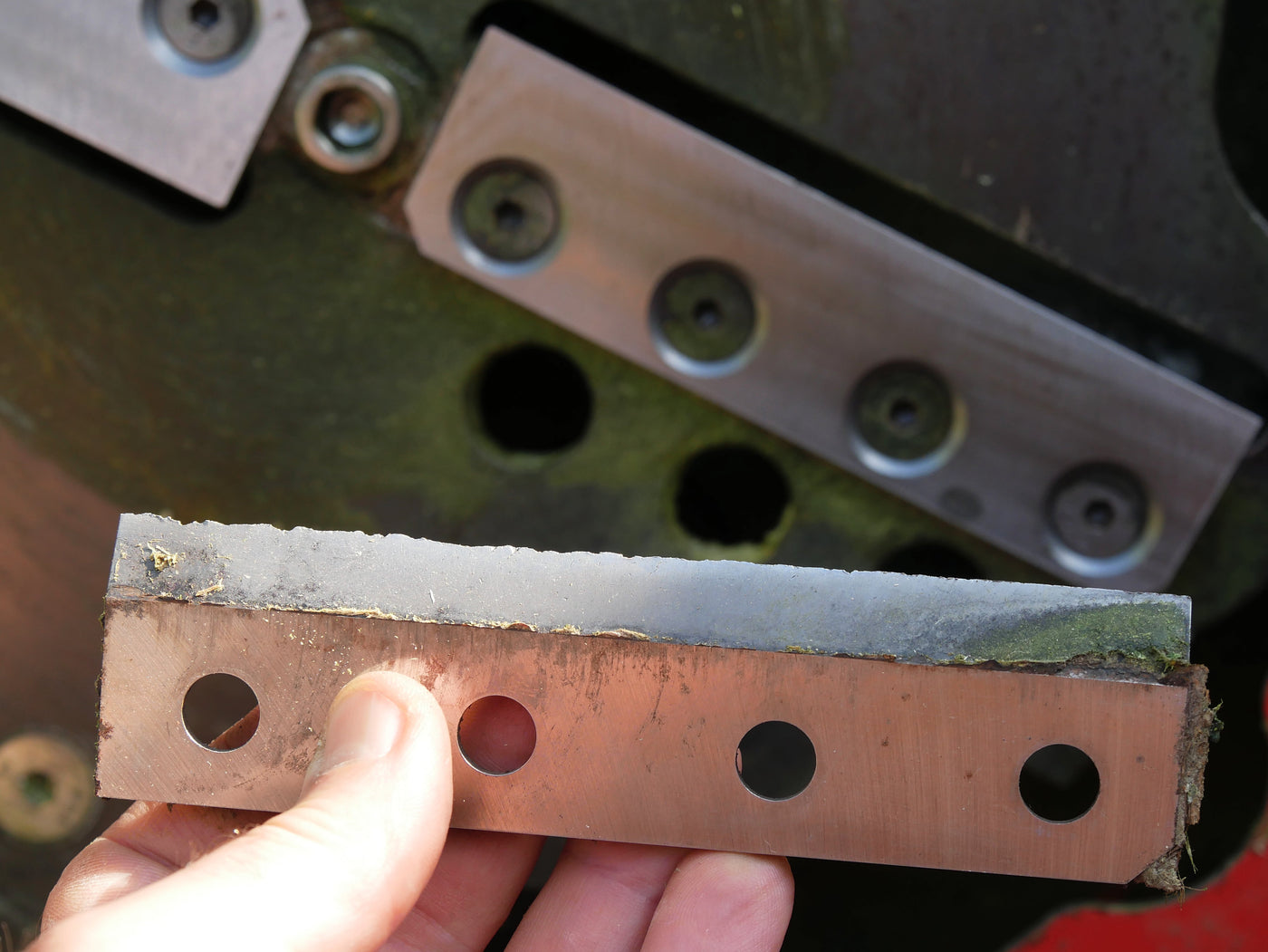 Can You Sharpen Chipper Blades Yourself?