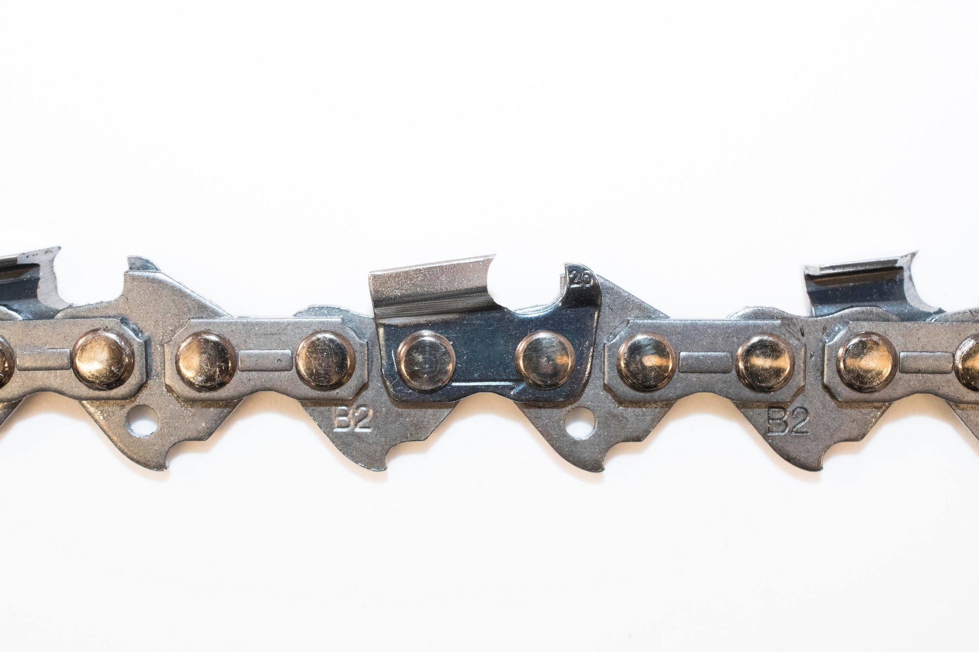 Chainsaw Chain Sharpening: DIY Guide vs Professional