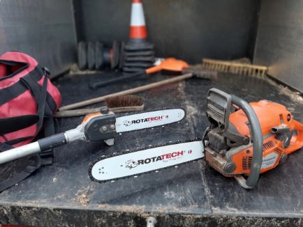 Pole Pruner Chain vs Chainsaw Chain: Key Differences