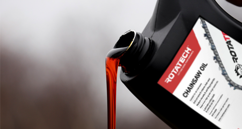 How to Oil a Chainsaw